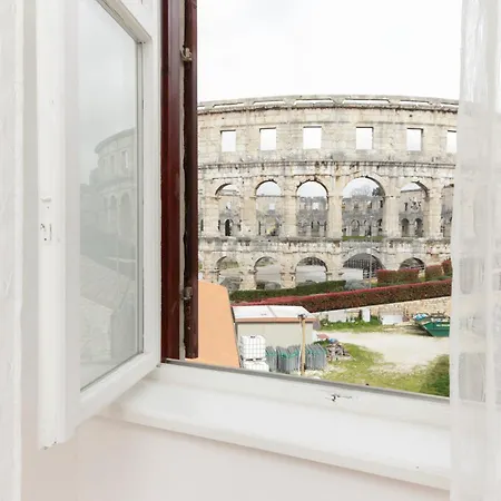 Apartman Scalierova 9 Pula Exterior photo